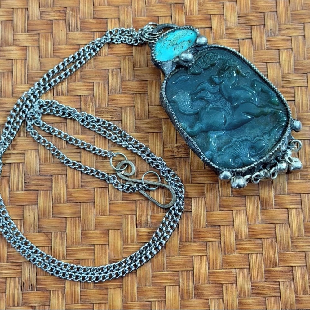 Turquoise and carved stone Pendant Necklace - Picture 2 of 2